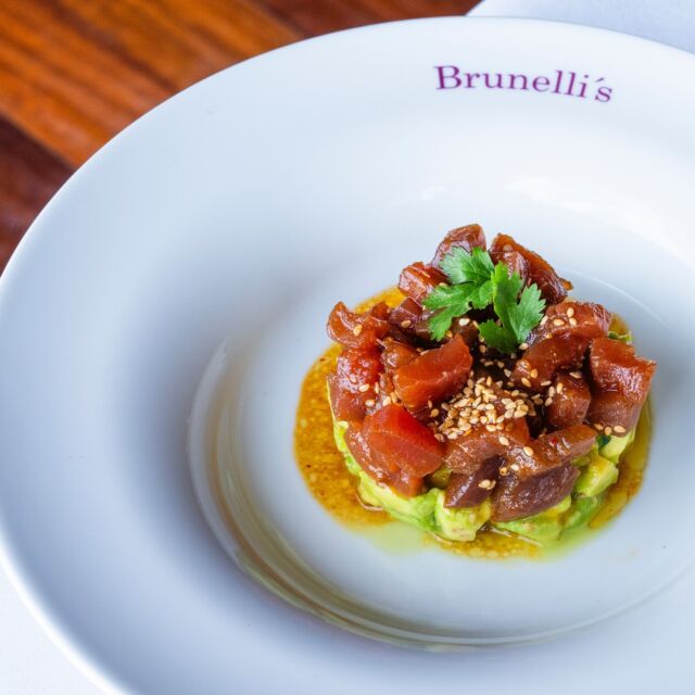 ES- Un delicioso tartar de Atún para comenzar la semana ¿Nos acompañas?

🌃🥑🌃🥑

EN- A delicious tuna tartar to start the week. Will you join us?